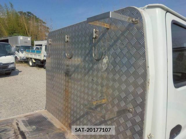 Mitsubishi CANTER 2019-03 8158119-17