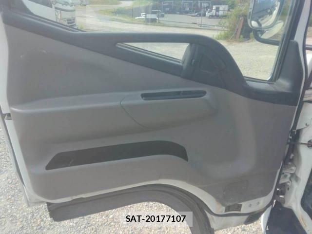 Mitsubishi CANTER 2019-03 8158119-21