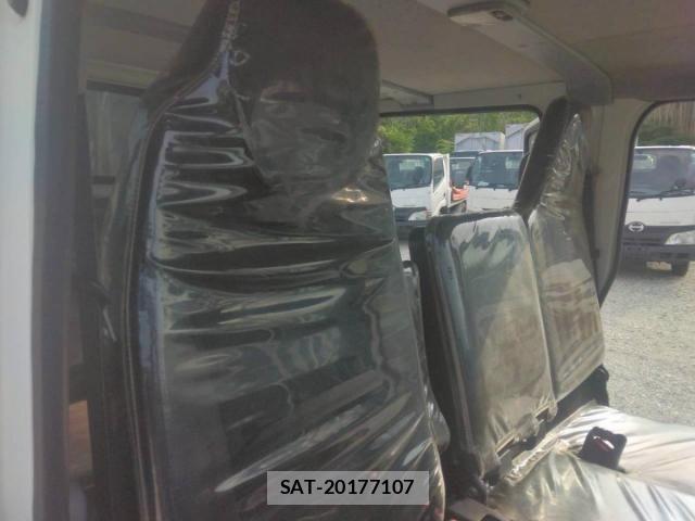 Mitsubishi CANTER 2019-03 8158119-22