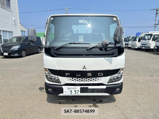 Mitsubishi CANTER 2023-03 8158110-9