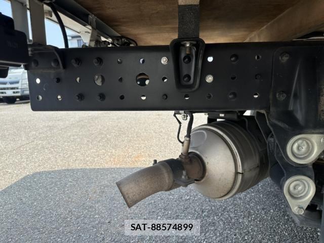 Mitsubishi CANTER 2023-03 8158110-15