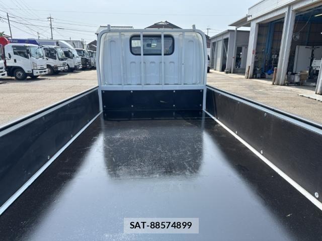 Mitsubishi CANTER 2023-03 8158110-8