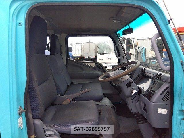 Mitsubishi CANTER 2010-08 8158124-12