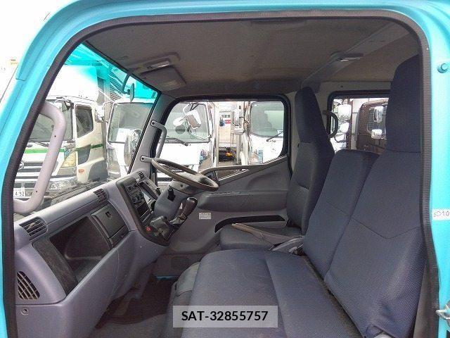 Mitsubishi CANTER 2010-08 8158124-17