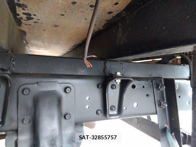 Mitsubishi CANTER 2010-08 8158124-21