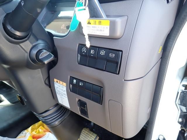 Mitsubishi CANTER 2026-02 8186331-13