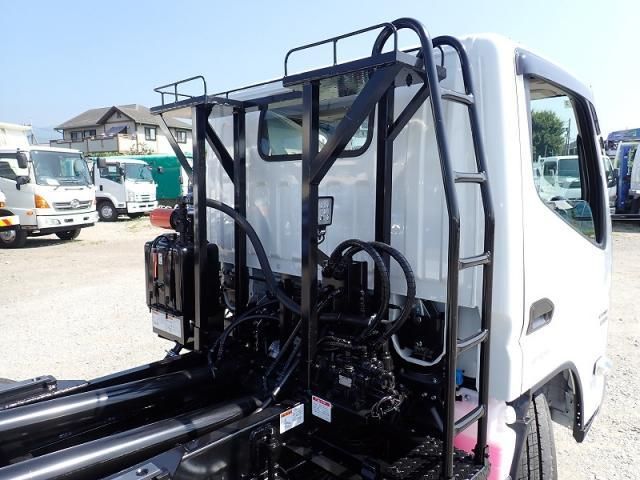 Mitsubishi CANTER 2026-02 8186331-6