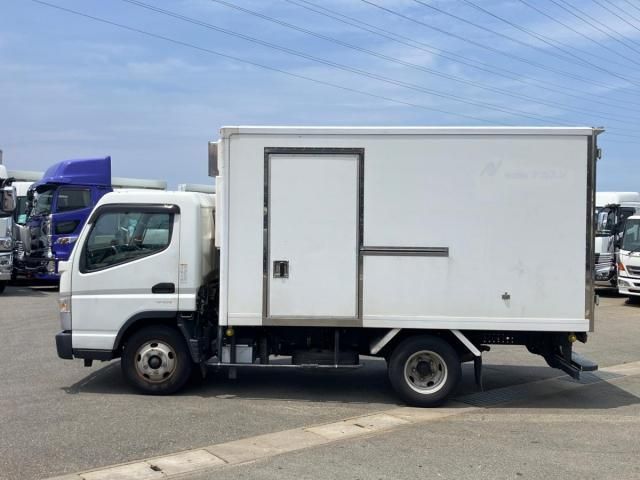 Mitsubishi CANTER 2020-06 8186336-4