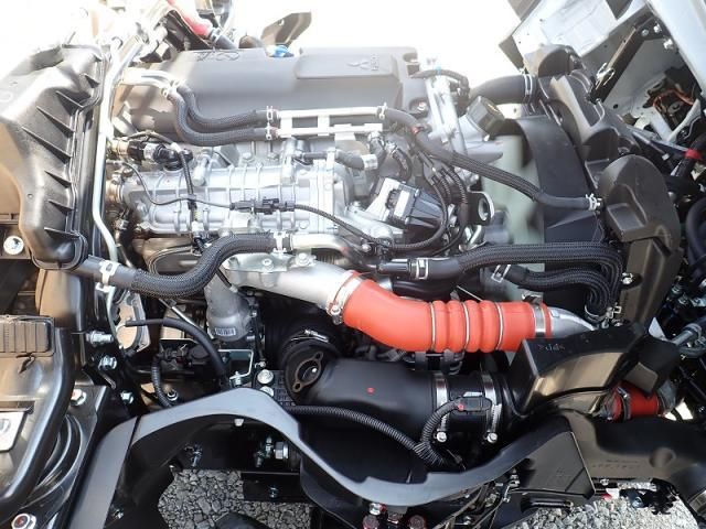 Mitsubishi CANTER 2026-04 8186333-23