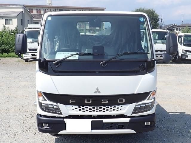 Mitsubishi CANTER 2026-04 8186333-4