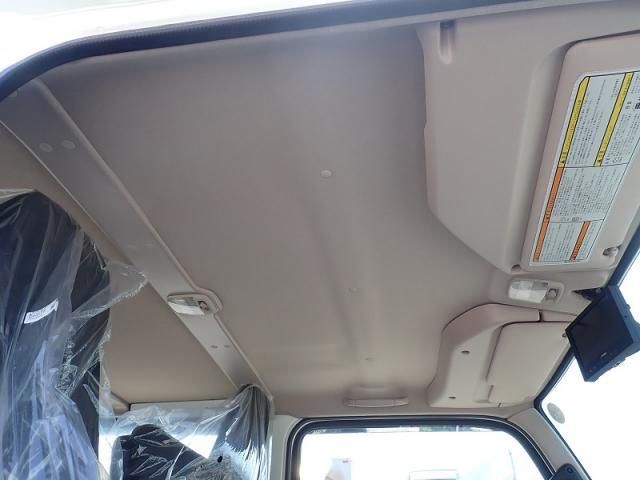 Mitsubishi CANTER 2026-04 8186330-10