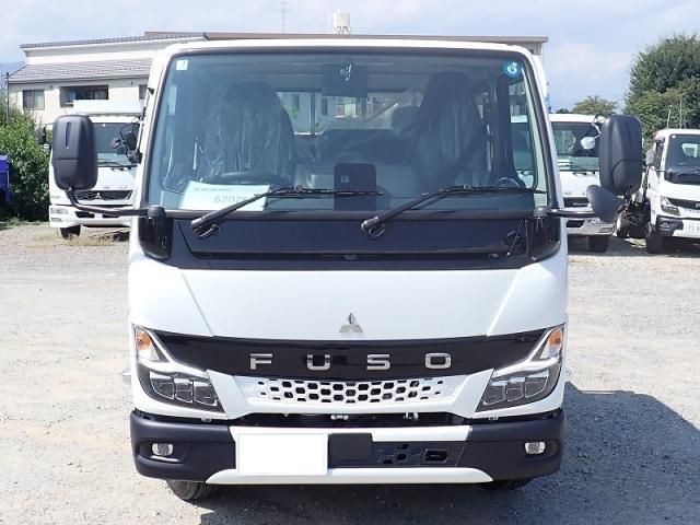 Mitsubishi CANTER 2026-04 8186330-4