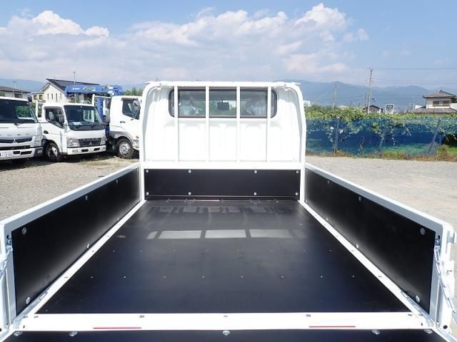 Mitsubishi CANTER 2026-04 8186330-6