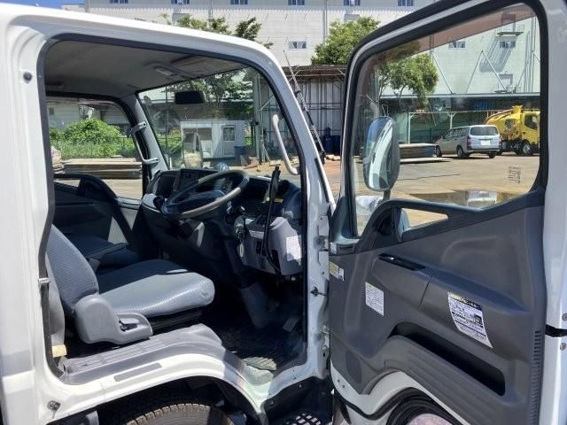 Mitsubishi CANTER 2014-03 8186335-24