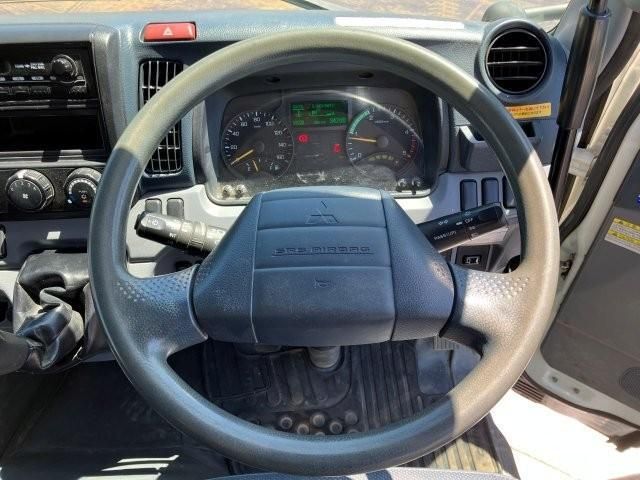 Mitsubishi CANTER 2014-03 8186335-29