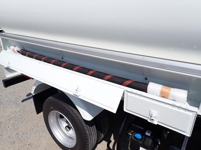 Mitsubishi CANTER 2026-06 8186325-11