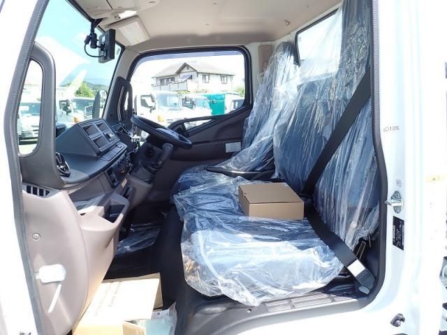 Mitsubishi CANTER 2026-06 8186325-14