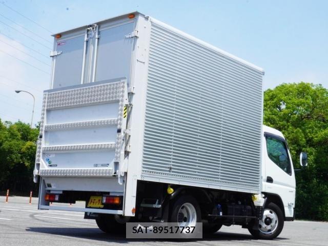 Mitsubishi CANTER 2023-05 8206731-1