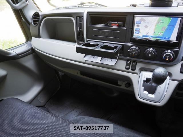 Mitsubishi CANTER 2023-05 8206731-23