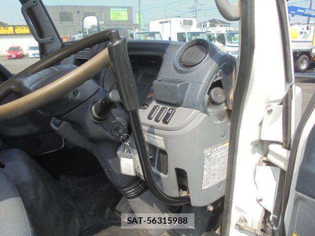 Mitsubishi CANTER 2012-05 8206735-9