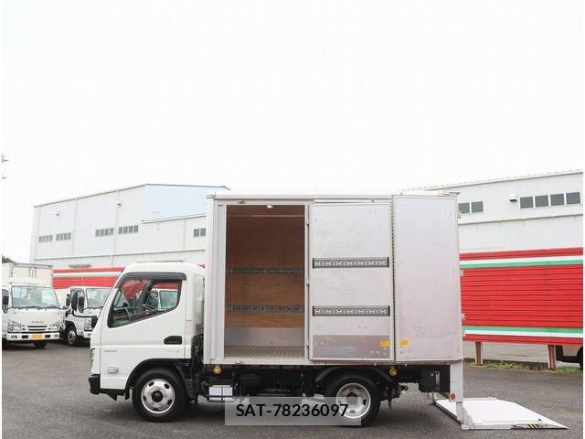 Mitsubishi CANTER 2023-05 8206732-16