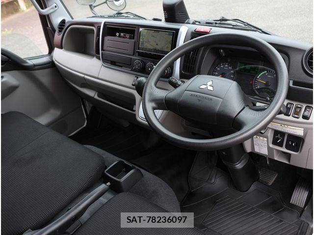 Mitsubishi CANTER 2023-05 8206732-20