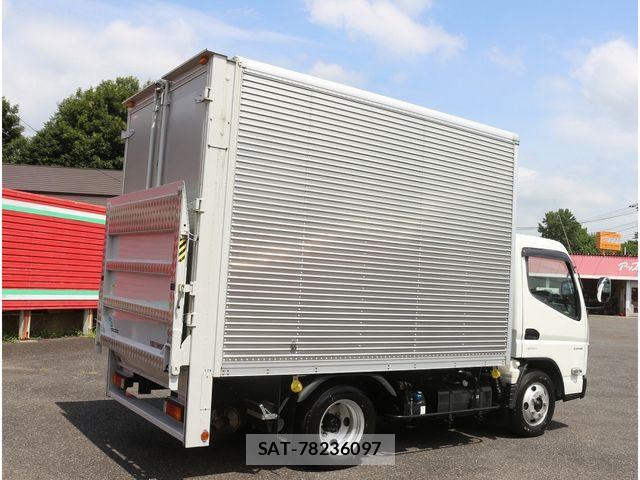 Mitsubishi CANTER 2023-05 8206732-2