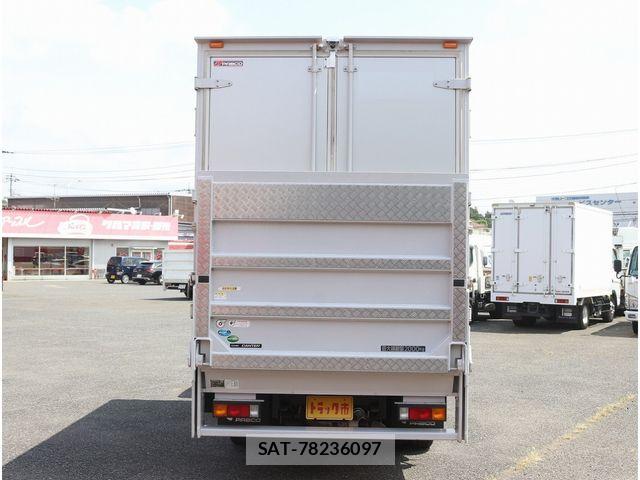 Mitsubishi CANTER 2023-05 8206732-7