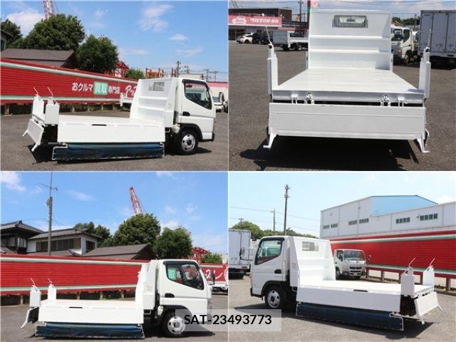 Mitsubishi CANTER 2019-07 8206742-12
