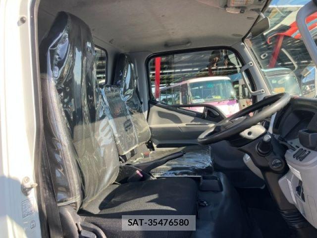 Mitsubishi CANTER 2018-05 8206734-24