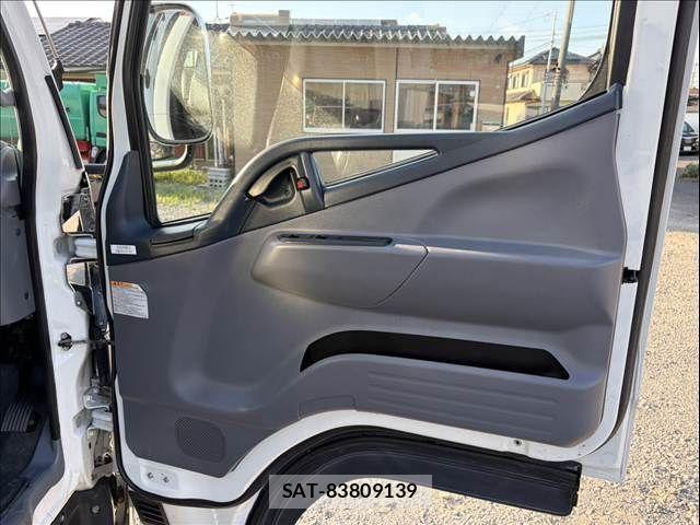 Mitsubishi CANTER 2012-02 8206743-14