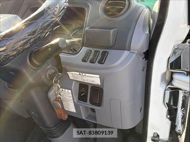 Mitsubishi CANTER 2012-02 8206743-16