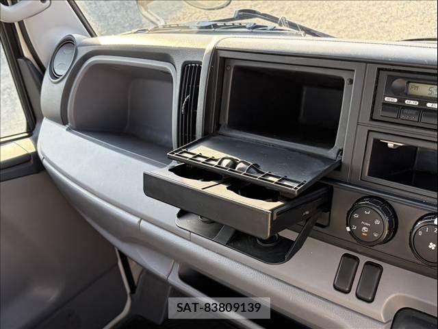 Mitsubishi CANTER 2012-02 8206743-23