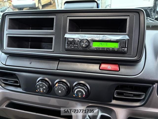 Mitsubishi CANTER 2025-11 8206733-7