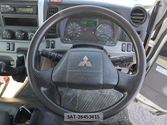 Mitsubishi CANTER 2023-02 8229150-3