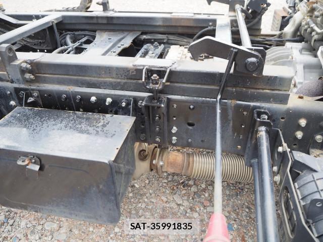 Mitsubishi CANTER 2013-03 8229142-11