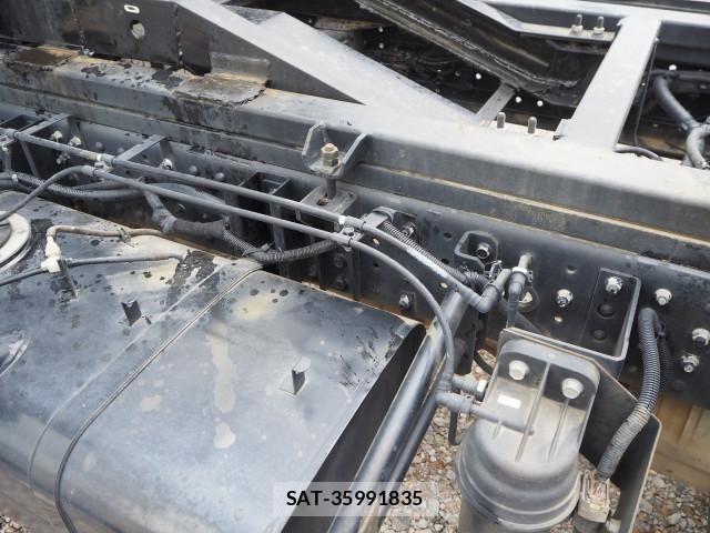 Mitsubishi CANTER 2013-03 8229142-12