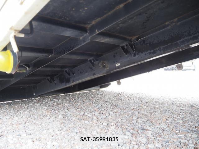 Mitsubishi CANTER 2013-03 8229142-23