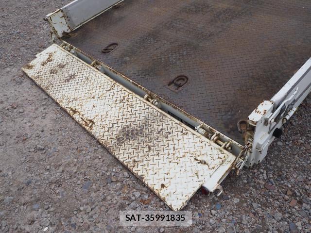 Mitsubishi CANTER 2013-03 8229142-24