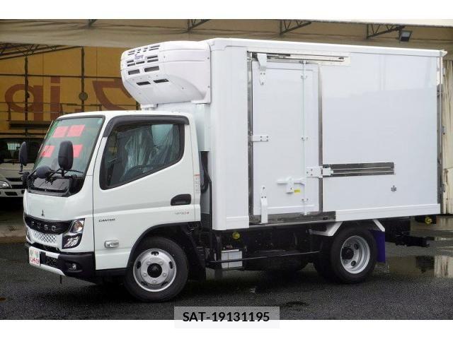 Mitsubishi CANTER 2025-06 8229128-0