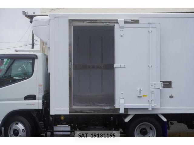 Mitsubishi CANTER 2025-06 8229128-16
