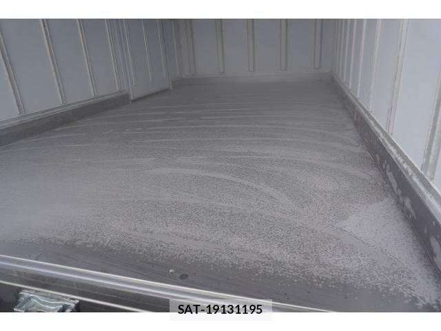 Mitsubishi CANTER 2025-06 8229128-20