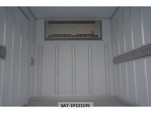 Mitsubishi CANTER 2025-06 8229128-21