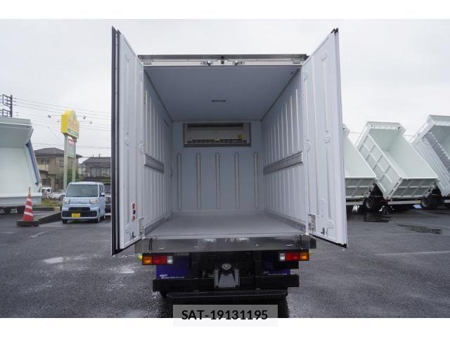 Mitsubishi CANTER 2025-06 8229128-22