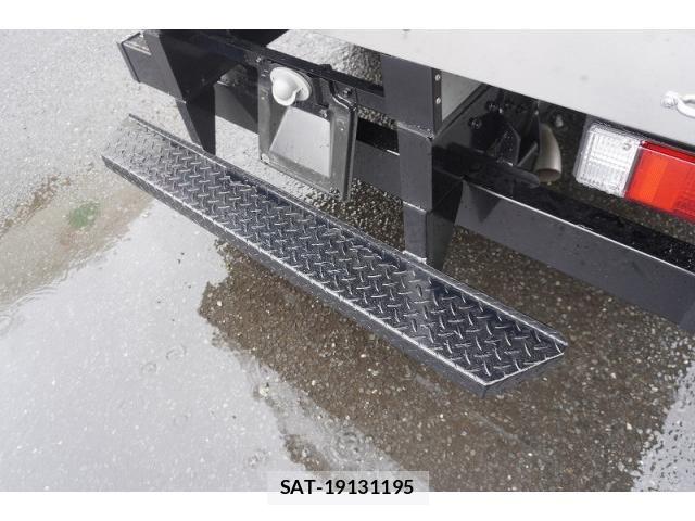 Mitsubishi CANTER 2025-06 8229128-25