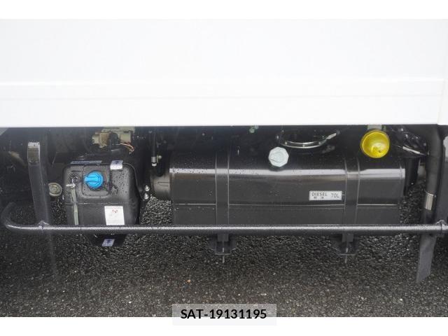 Mitsubishi CANTER 2025-06 8229128-26