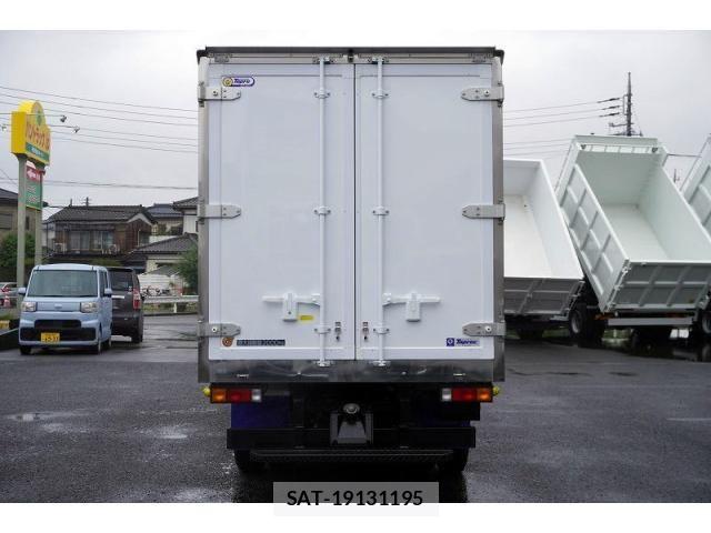 Mitsubishi CANTER 2025-06 8229128-3