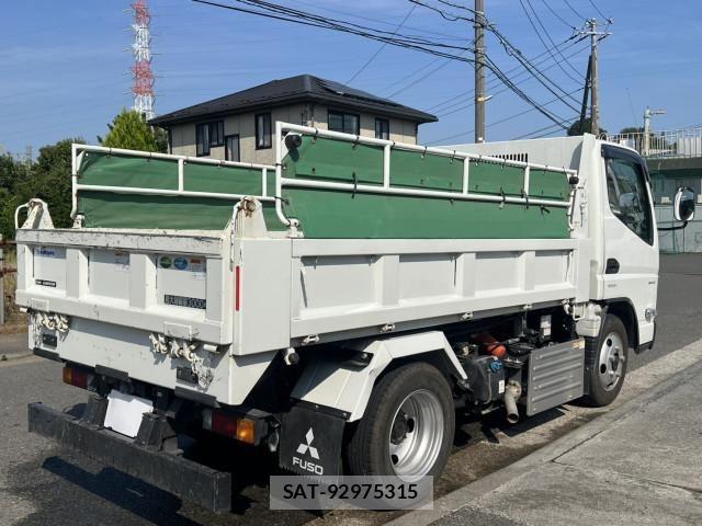 Mitsubishi CANTER 2024-05 8229131-2