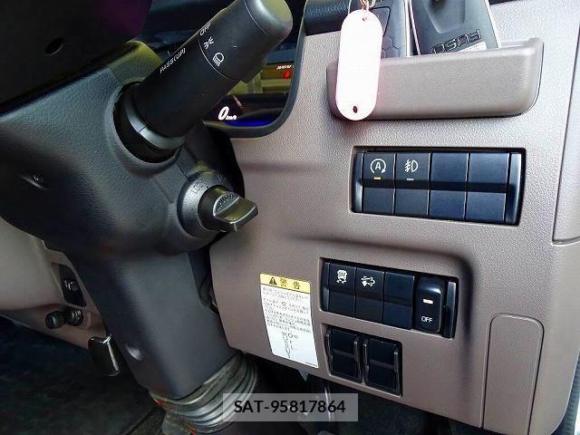 Mitsubishi CANTER 2024-11 8229134-17