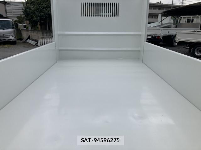 Mitsubishi CANTER 2017-01 8229178-3